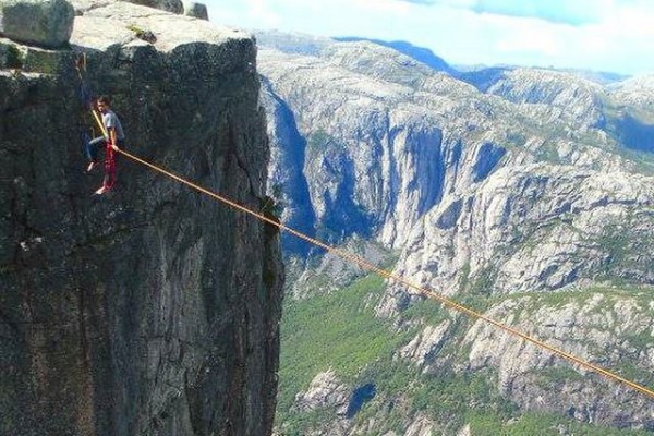 3200+ Feet - Highlining In Norway